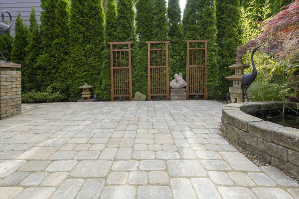 Cost of Backyard Hardscape Service in Valrico