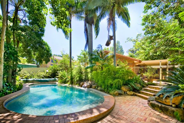 Cost of Pool Patio Paving in Valrico