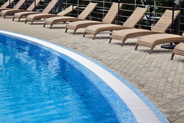 Cost of Poolside Hardscaping in Valrico